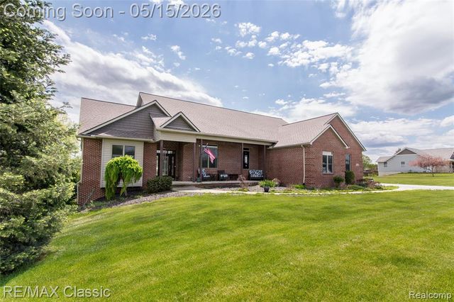 4144 Meadow Hills Drive, Pinckney, MI 48169