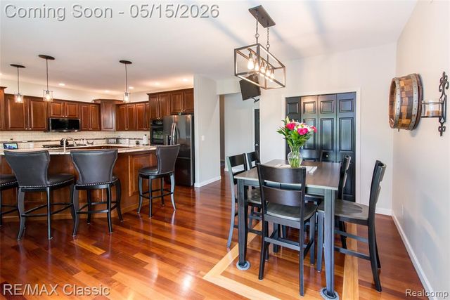 4144 Meadow Hills Drive, Pinckney, MI 48169