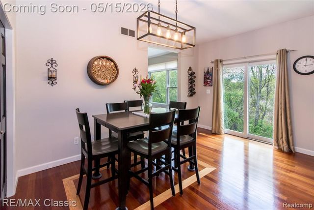 4144 Meadow Hills Drive, Pinckney, MI 48169