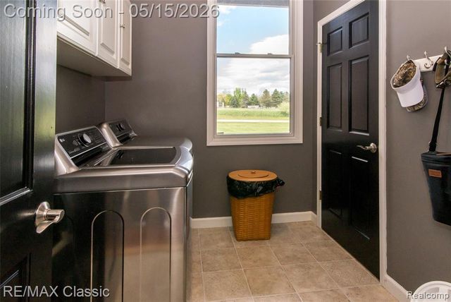 4144 Meadow Hills Drive, Pinckney, MI 48169