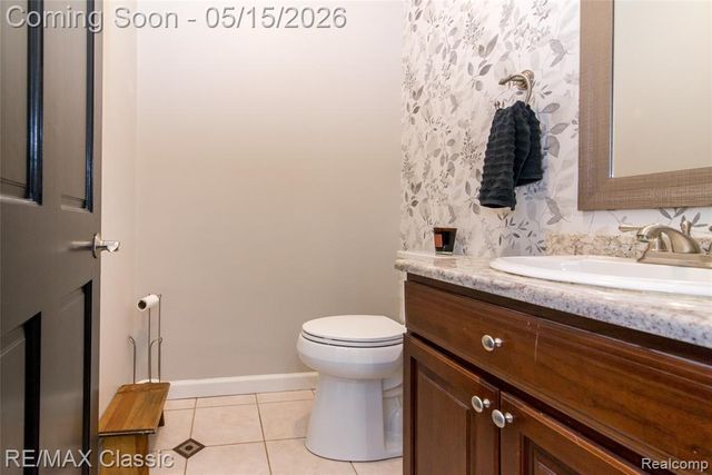 4144 Meadow Hills Drive, Pinckney, MI 48169