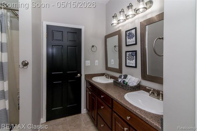 4144 Meadow Hills Drive, Pinckney, MI 48169