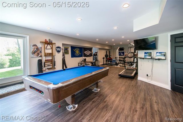 4144 Meadow Hills Drive, Pinckney, MI 48169
