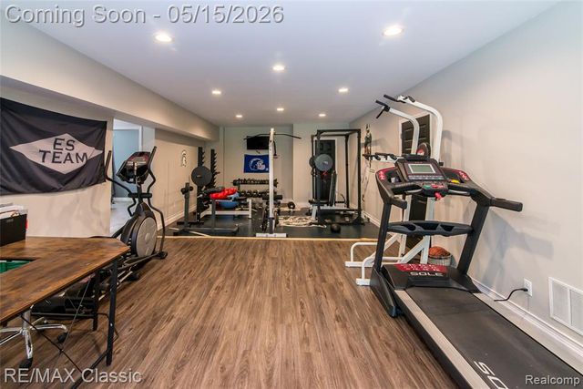 4144 Meadow Hills Drive, Pinckney, MI 48169