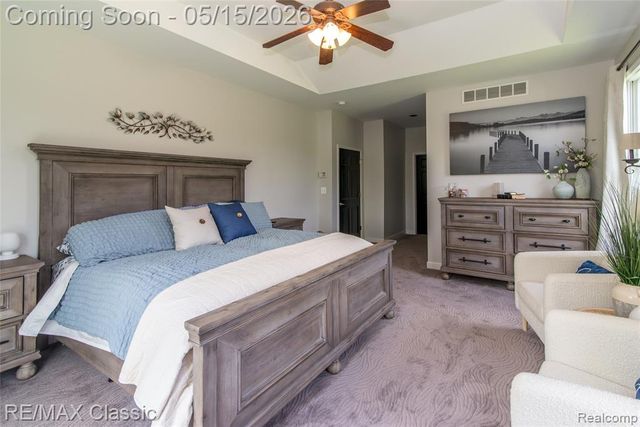 4144 Meadow Hills Drive, Pinckney, MI 48169