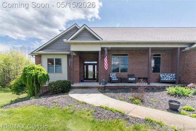 4144 Meadow Hills Drive, Pinckney, MI 48169