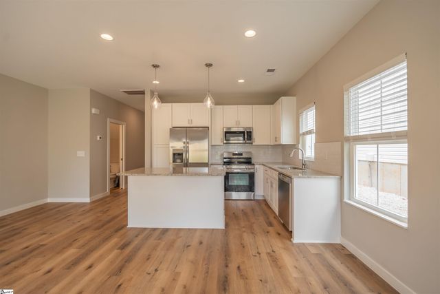 124 Woodland Drive Unit A, Greenville, SC 29617