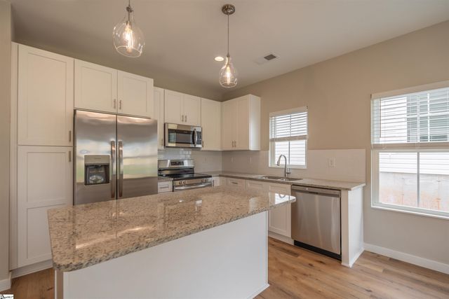 124 Woodland Drive Unit A, Greenville, SC 29617