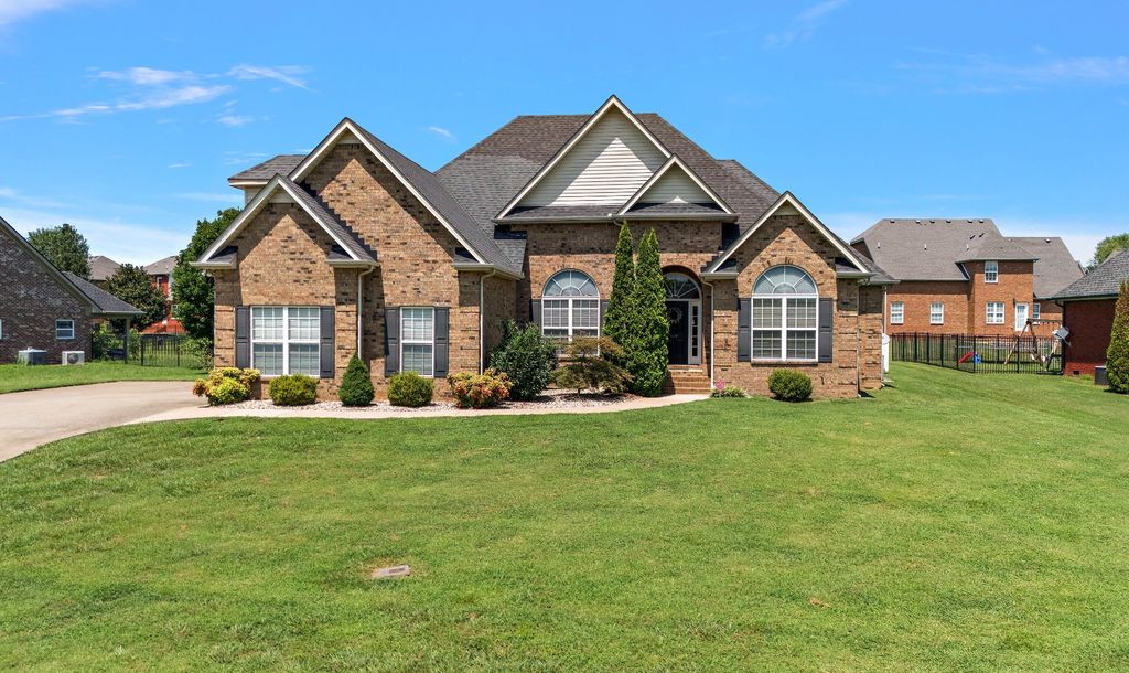 5039 MacArthur Ave, Murfreesboro, TN 37129