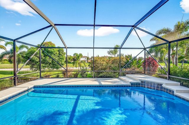 1288 Lexington Manor SW, Vero Beach, FL 32962