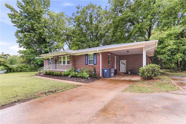 1237 S Enota Drive NE, Gainesville, GA 30501