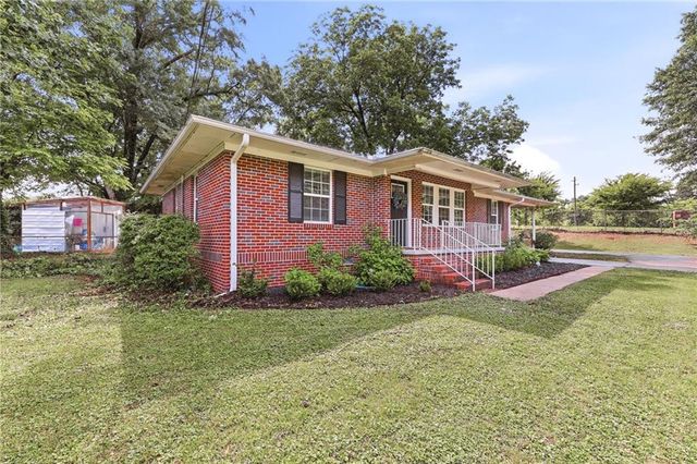 1237 S Enota Drive NE, Gainesville, GA 30501