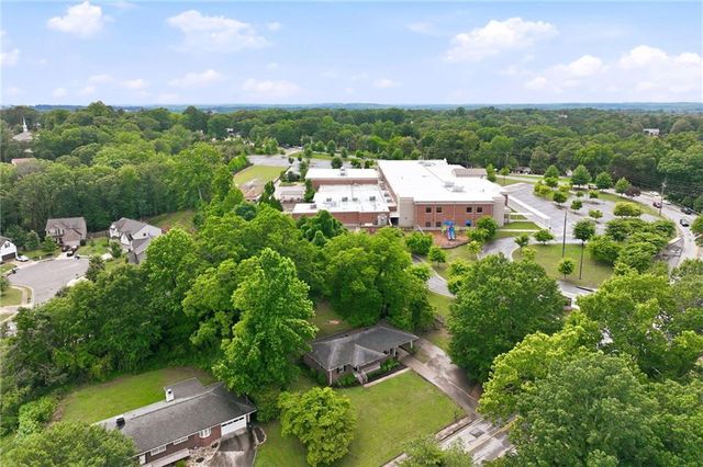 1237 S Enota Drive NE, Gainesville, GA 30501