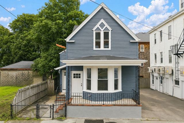 216 State St, New Bedford, MA 02740