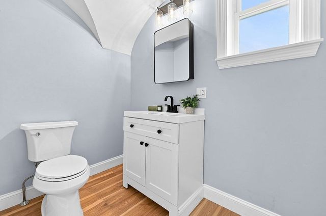 216 State St, New Bedford, MA 02740