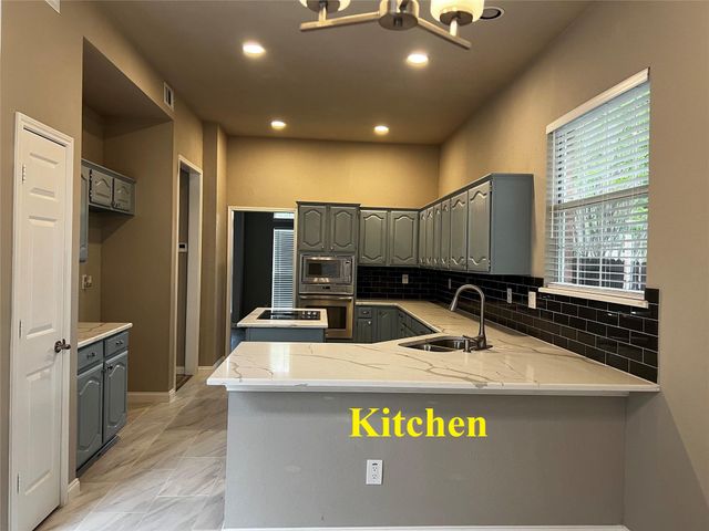 4606 Clay Drive, Rowlett, TX 75088