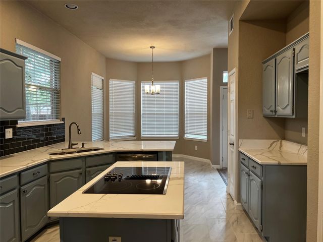 4606 Clay Drive, Rowlett, TX 75088