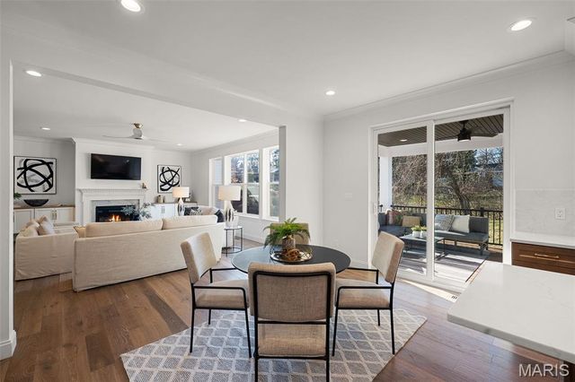 529 Long Acres Lane, Olivette, MO 63132