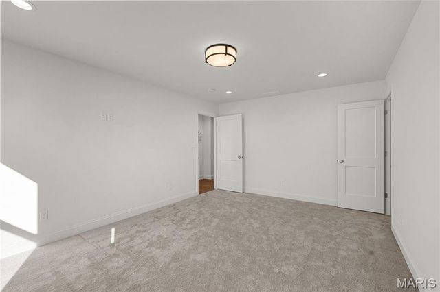 529 Long Acres Lane, Olivette, MO 63132