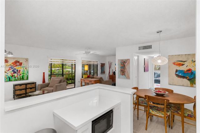 9930 S Belfort Cir 105, Tamarac, FL 33321