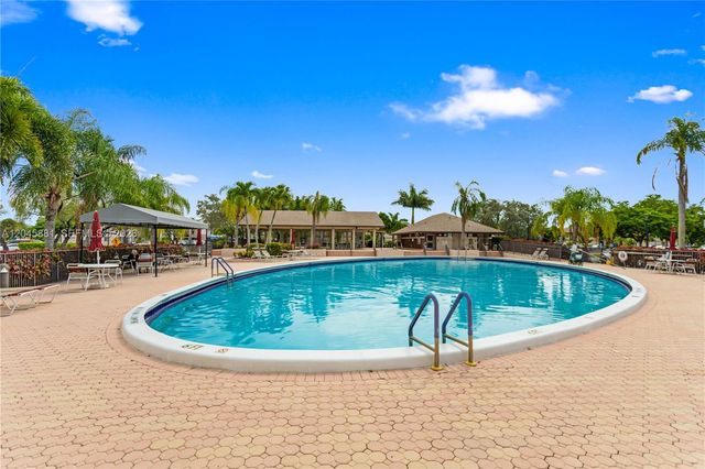 9930 S Belfort Cir 105, Tamarac, FL 33321