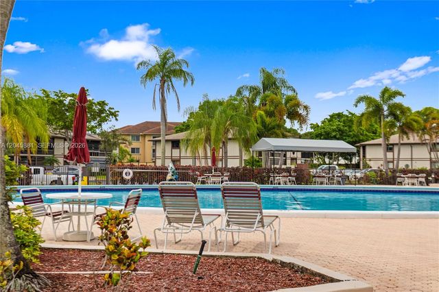 9930 S Belfort Cir 105, Tamarac, FL 33321