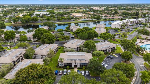 9930 S Belfort Cir 105, Tamarac, FL 33321