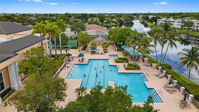 9930 S Belfort Cir 105, Tamarac, FL 33321