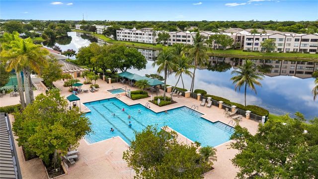 9930 S Belfort Cir 105, Tamarac, FL 33321