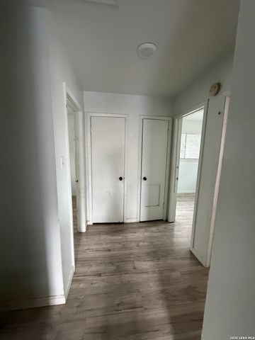 7110 CASTLERIDGE ST, San Antonio, TX 78227