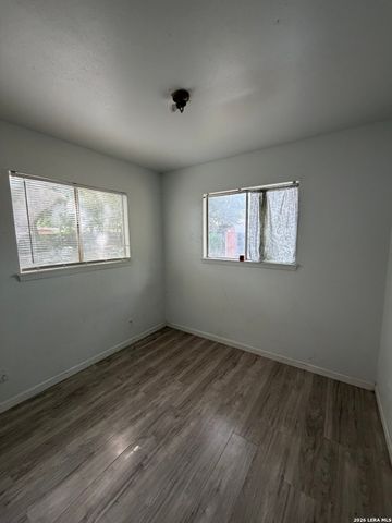 7110 CASTLERIDGE ST, San Antonio, TX 78227