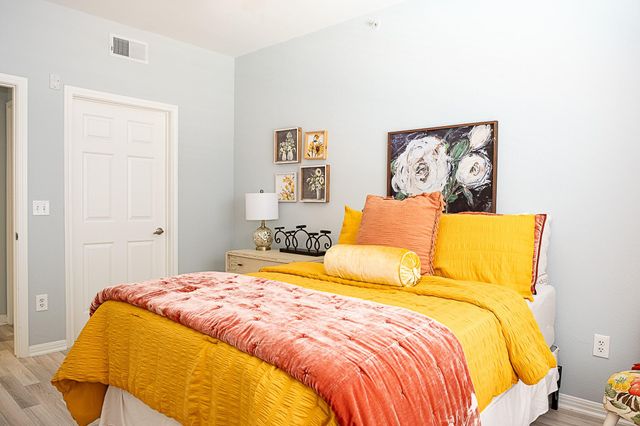 2502 Leon ST 309, Austin, TX 78705