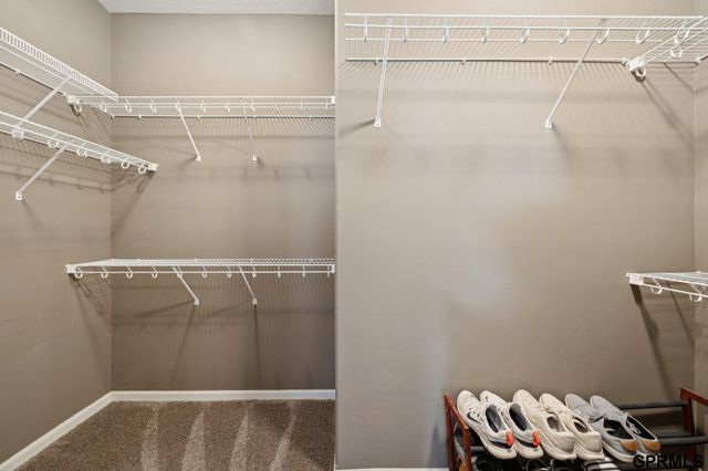 18601 Mason Street, Elkhorn, NE 68022