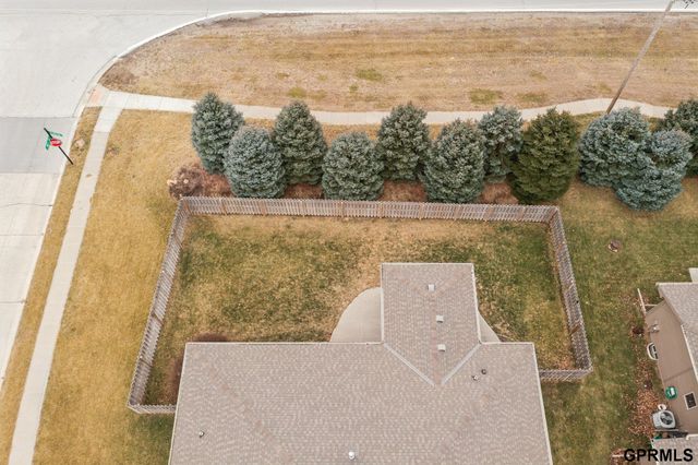 18601 Mason Street, Elkhorn, NE 68022