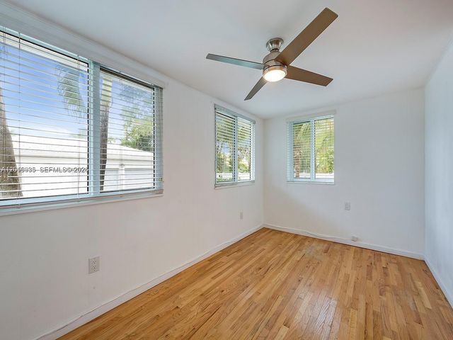 1082 NE 89th St, Miami, FL 33138