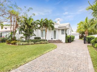1082 NE 89th St, Miami, FL 33138