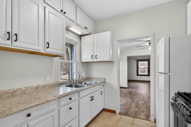 709 9th Street, West Des Moines, IA 50265