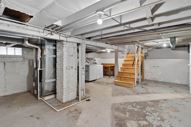 709 9th Street, West Des Moines, IA 50265