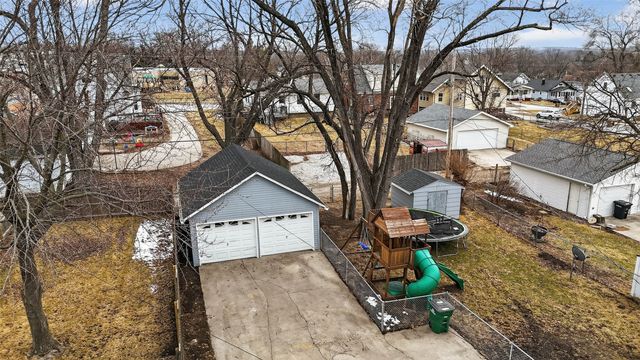 709 9th Street, West Des Moines, IA 50265
