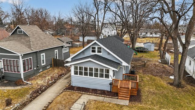 709 9th Street, West Des Moines, IA 50265