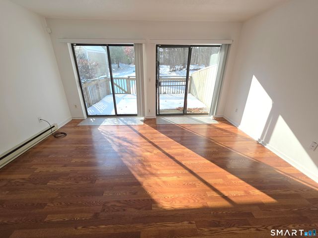 51 Brook Street APT 6A, Naugatuck, CT 06770