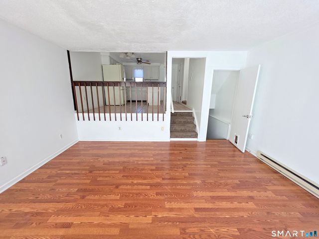 51 Brook Street APT 6A, Naugatuck, CT 06770