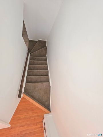 51 Brook Street APT 6A, Naugatuck, CT 06770