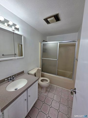 51 Brook Street APT 6A, Naugatuck, CT 06770