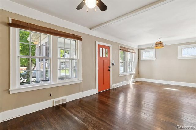 295 W Webster Street, Ferndale, MI 48220