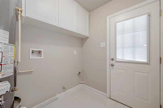 5622 Valkeith Drive, Houston, TX 77096