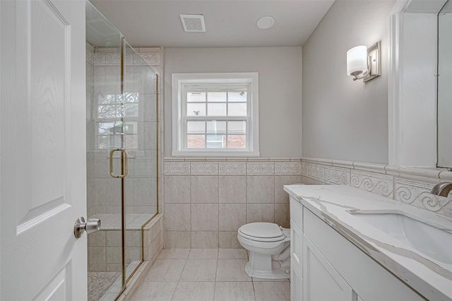 5622 Valkeith Drive, Houston, TX 77096