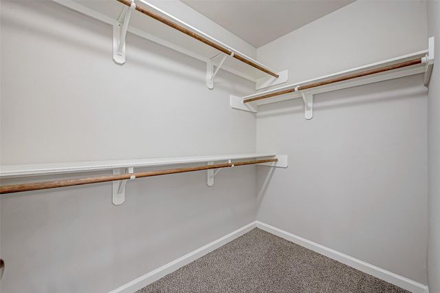 5622 Valkeith Drive, Houston, TX 77096