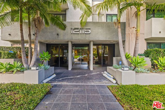 12115 San Vicente Boulevard 303, Los Angeles, CA 90049