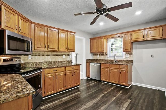 1826 Penrose Court, Powder Springs, GA 30127
